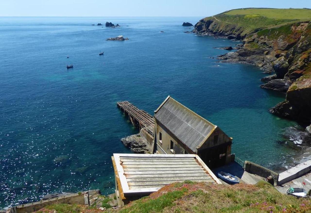 Wellspring Cottage Nr Kynance Cove Лизард Экстерьер фото